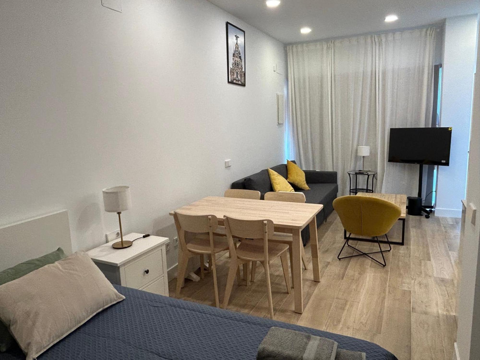 Azca-Bernabeu Apartments Madrid Oda fotoğraf