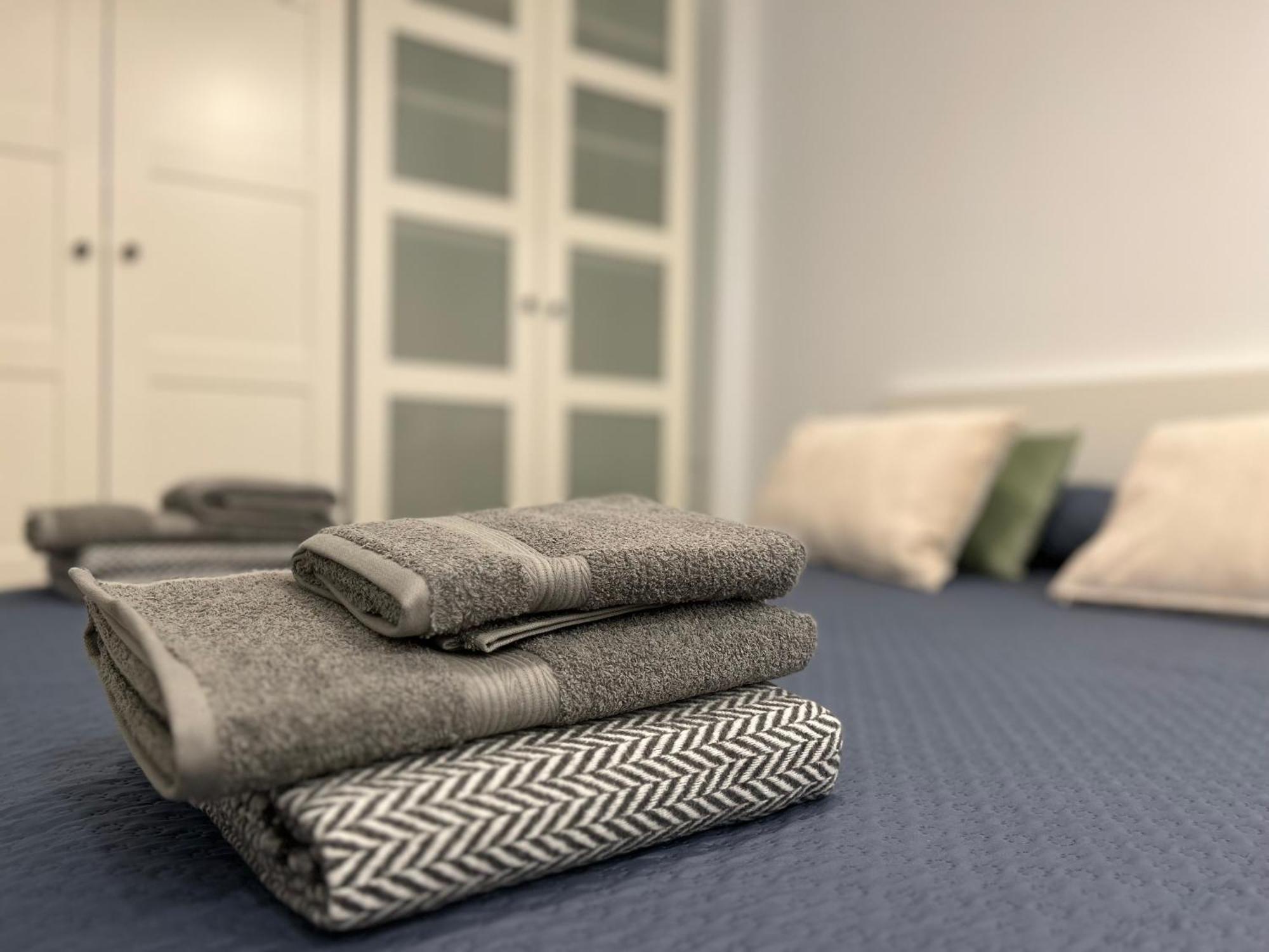 Azca-Bernabeu Apartments Madrid Oda fotoğraf